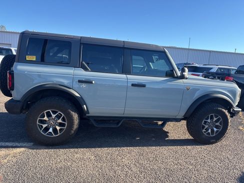 Certified 2022 Ford Bronco Badlands image 8