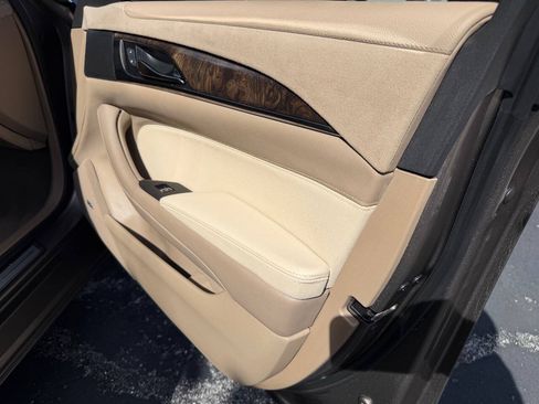Used 2014 Cadillac CTS Luxury RWD image 11