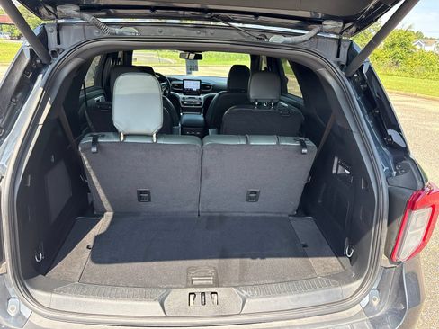 Used 2023 Ford Explorer Timberline w/ Timberline Technology Package AWD/4WD image 8