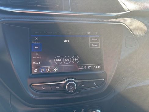 Used 2023 Chevrolet TrailBlazer LT image 35