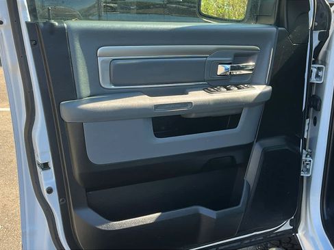 Used 2019 RAM 1500 Big Horn AWD/4WD image 11