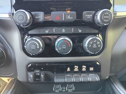 New 2026 RAM 1500 Big Horn AWD/4WD image 17
