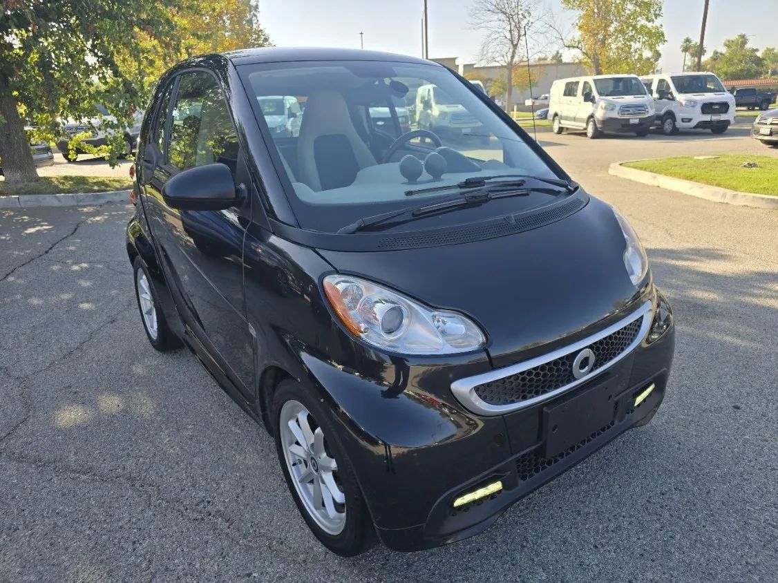 Used 2016 smart fortwo electric drive RWD image 3