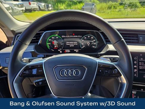 Used 2024 Audi Q8 e-tron Prestige w/ Prestige Package AWD/4WD image 4