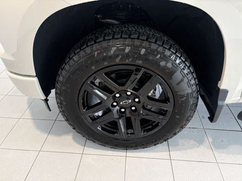 New 2026 Chevrolet Silverado 1500 Custom w/ Turbomax Blackout Package AWD/4WD image 11