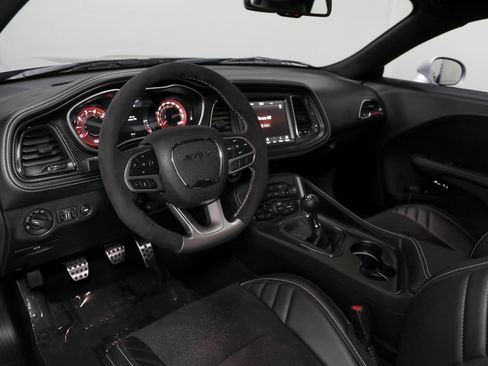 Used 2023 Dodge Challenger SRT Hellcat w/ Plus Package RWD image 11