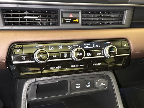 New 2026 Honda Pilot Touring image 27