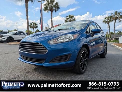 Used 2019 Ford Fiesta SE image 7