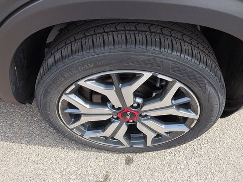 Used 2023 Kia Seltos SX image 10