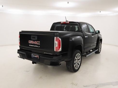 Used 2022 GMC Canyon Denali image 3