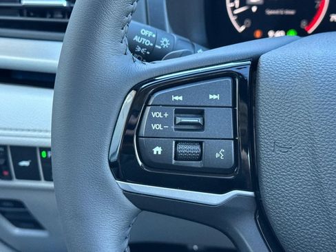 New 2026 Honda Odyssey Touring image 17