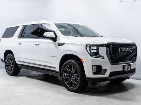 Used 2024 GMC Yukon XL Denali Ultimate AWD/4WD image 8