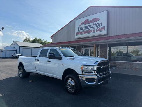 Used 2023 RAM 3500 Tradesman AWD/4WD image 2