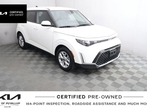 Certified 2025 Kia Soul LX w/ LX Technology Package FWD image 4