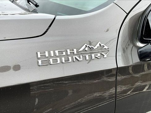 Used 2021 Chevrolet Tahoe High Country AWD/4WD image 24