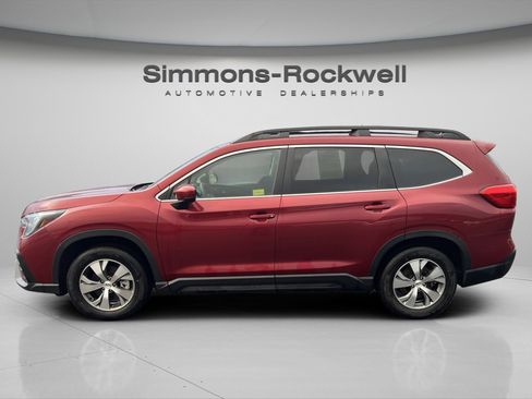 Used 2024 Subaru Ascent Premium w/ Convenience Package image 4