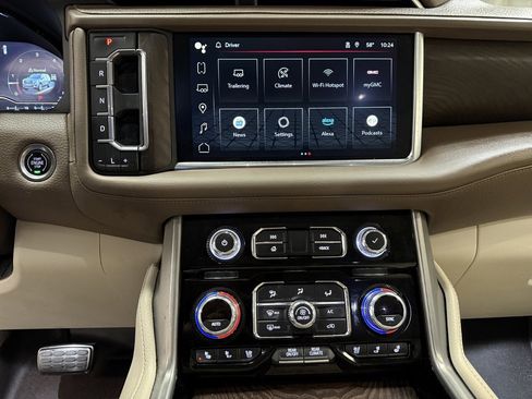 Used 2022 GMC Yukon Denali w/ Max Trailering Package image 31