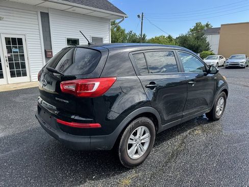 Used 2011 Kia Sportage LX AWD/4WD image 3