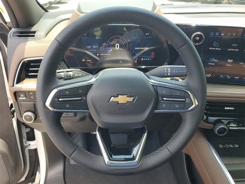 New 2025 Chevrolet Suburban High Country w/ Sun And Tow Package image 19