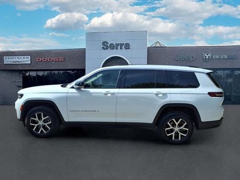 Used 2023 Jeep Grand Cherokee L Limited AWD/4WD image 4