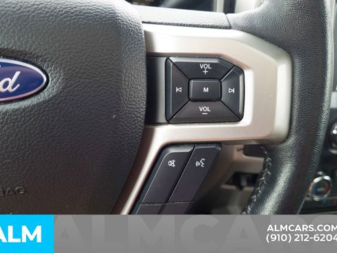 Used 2020 Ford F250 Lariat image 11