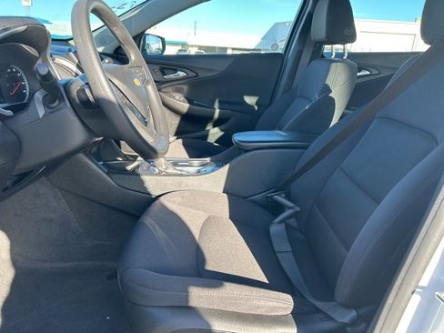 Used 2024 Chevrolet Malibu LT image 7