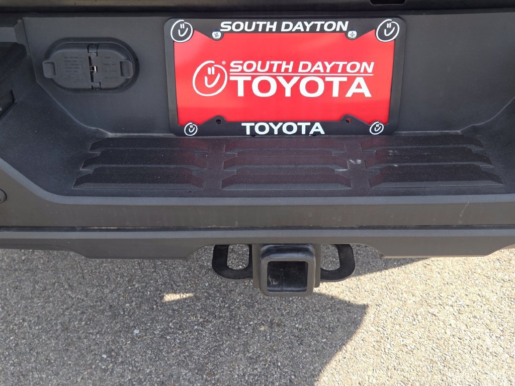 Used 2023 Toyota Tundra SR5 w/ SR5 Convenience Package AWD/4WD image 24
