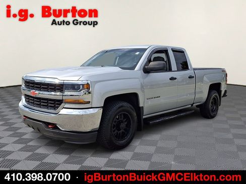 Used 2018 Chevrolet Silverado 1500 W/T w/ WT Convenience Package AWD/4WD image 3