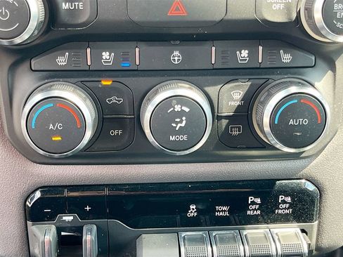 Used 2020 RAM 1500 Laramie w/ Sport Appearance Package image 15