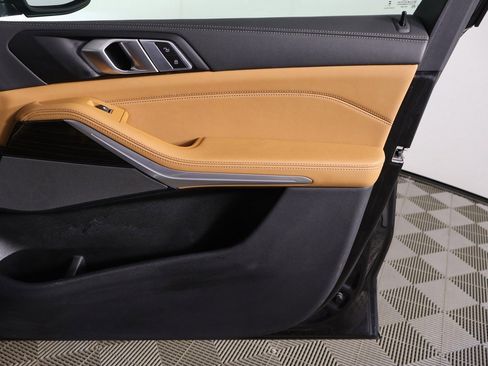 Used 2024 BMW X5 xDrive40i w/ Premium Package image 26