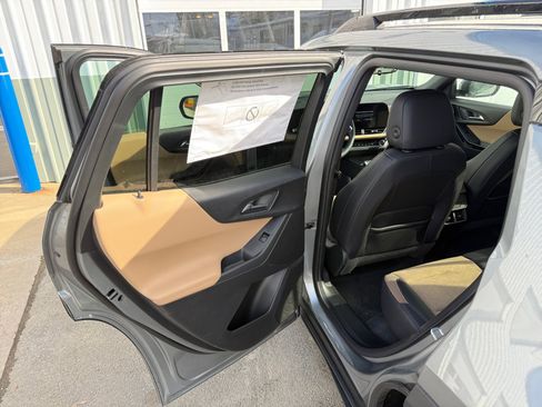 New 2026 Chevrolet Equinox ACTIV w/ Convenience Package III AWD/4WD image 24
