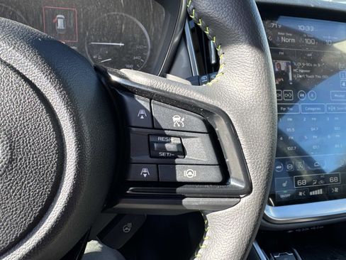 Used 2025 Subaru Outback Onyx Edition image 19