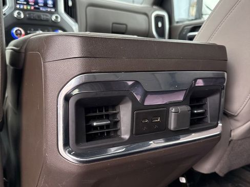 Used 2022 GMC Sierra 3500 SLT w/ SLT Premium Package image 24