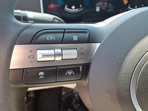 Used 2025 Hyundai Tucson SEL FWD image 20