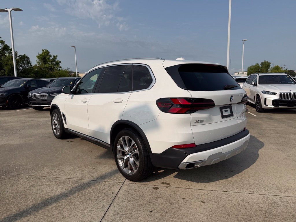 Certified 2024 BMW X5 xDrive40i w/ Premium Package AWD/4WD image 7