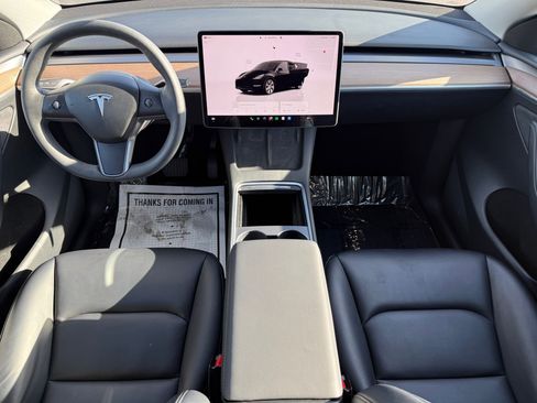 Used 2023 Tesla Model Y Long Range AWD/4WD image 23