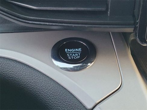 Certified 2023 Ford Explorer XLT image 11