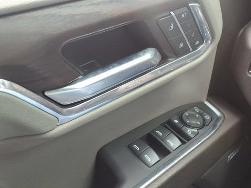 Used 2023 GMC Sierra 1500 SLT w/ SLT Premium Plus Package AWD/4WD image 37