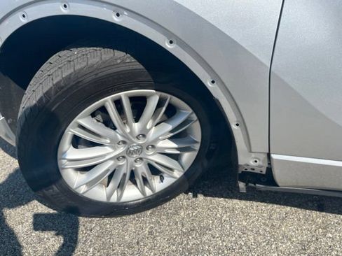 Used 2018 Buick Envision Preferred FWD image 52