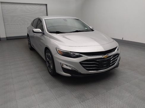 Used 2022 Chevrolet Malibu LT FWD image 14