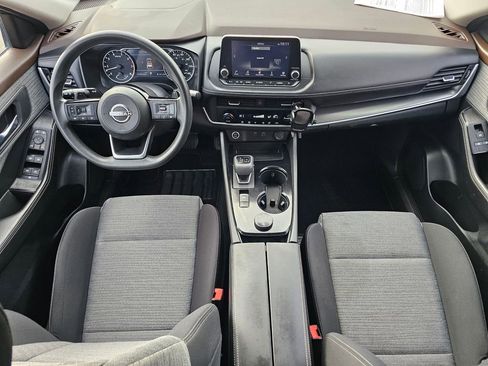 Certified 2023 Nissan Rogue SV image 17