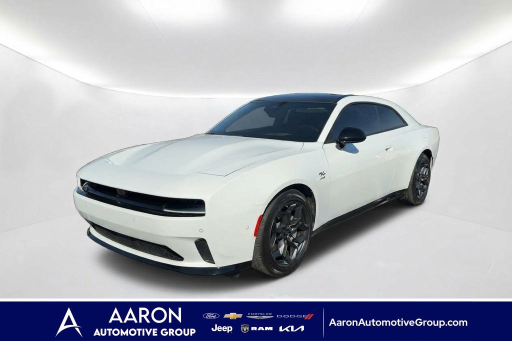 Used 2025 Dodge Charger Daytona R/T w/ Sun & Sound Package AWD/4WD image 1