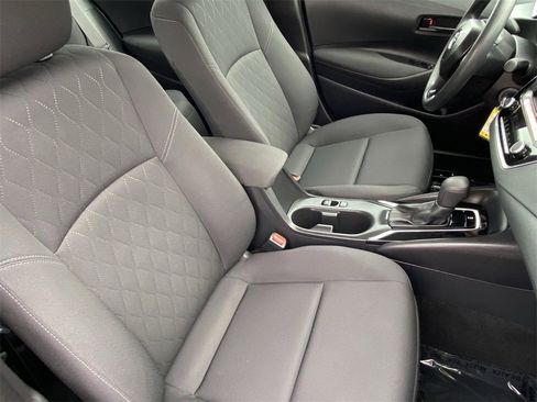 Certified 2025 Toyota Corolla LE image 13