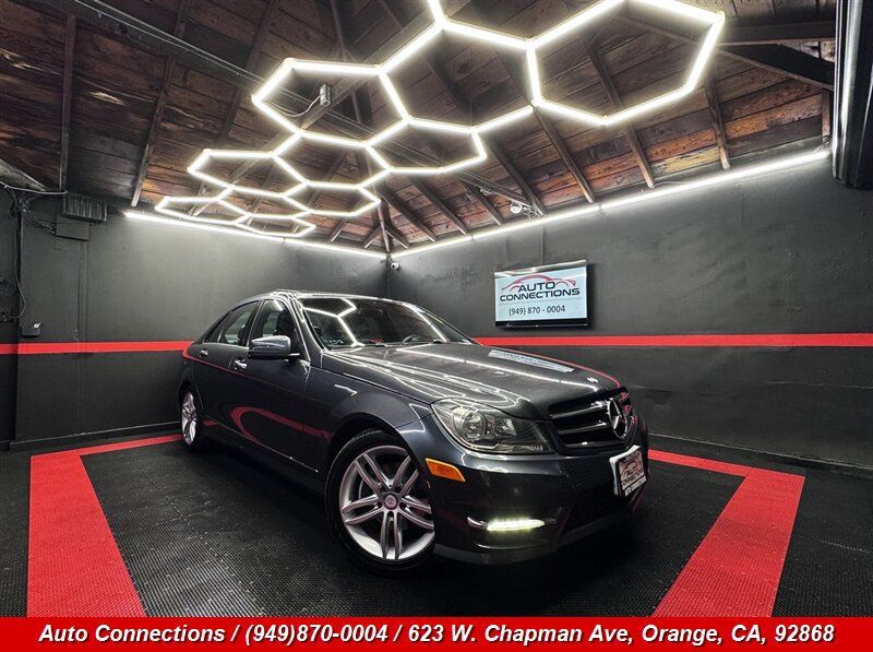 Used 2014 Mercedes-Benz C 250 Sedan image 1