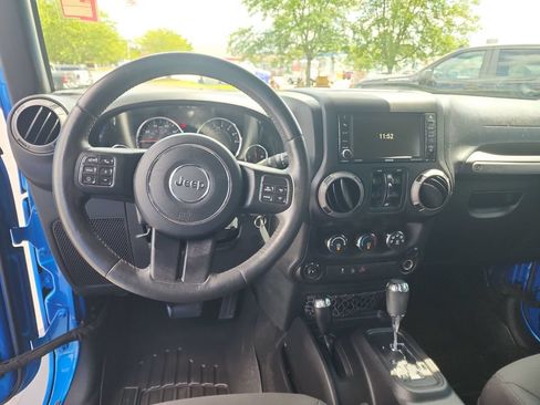 Used 2015 Jeep Wrangler Unlimited Sport w/ Quick Order Package 24S AWD/4WD image 14