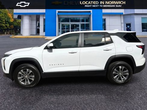 New 2026 Chevrolet Equinox LT w/ Safety and Technology Package FWD image 8