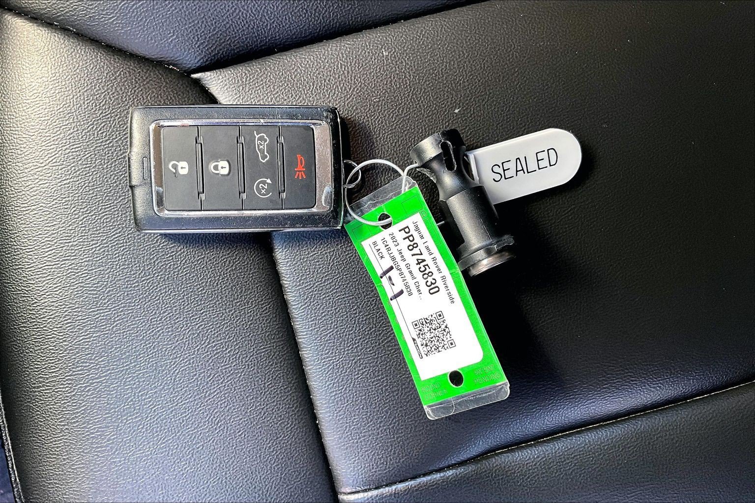 Used 2023 Jeep Grand Cherokee L Limited RWD image 11