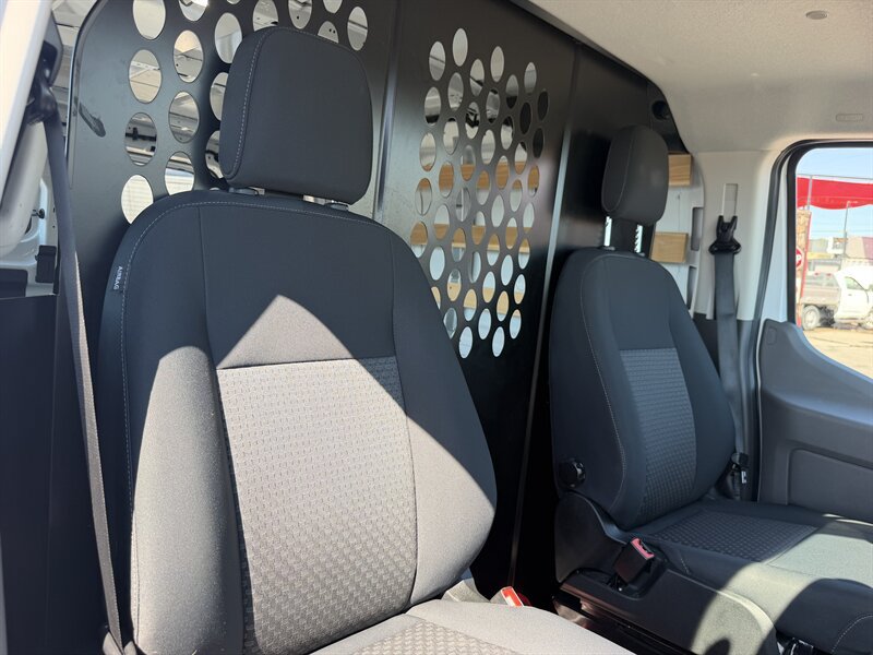 Used 2025 Ford Transit 250 Low Roof w/ Exterior Upgrade Package RWD image 15