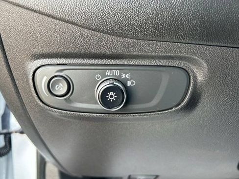 Used 2023 Chevrolet Equinox LT FWD image 20
