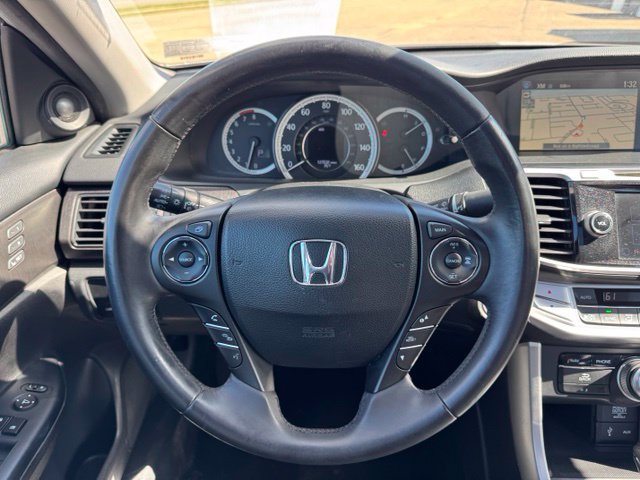 Used 2014 Honda Accord Touring image 18